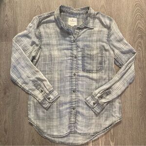 American Eagle Women’s Button Down Shirt